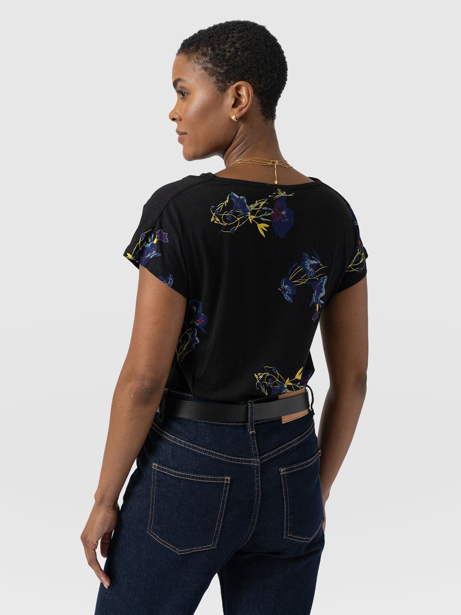 Cowl Neck Tee Blue Lily Gardens - Women's T-Shirts | Saint + Sofia® EU
